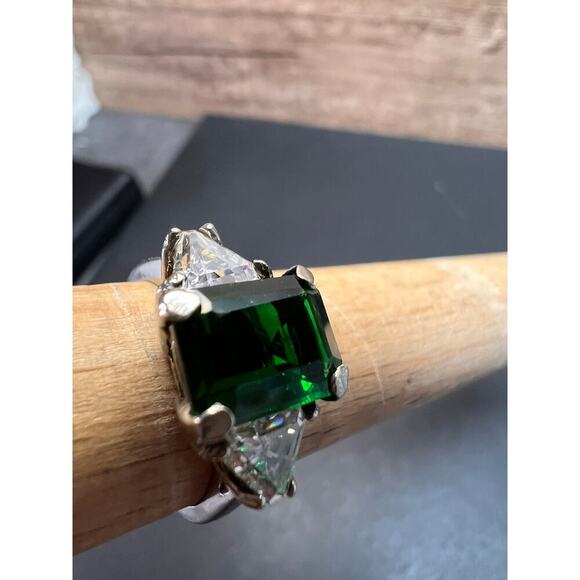 Vintage Helen Andrews synthetic emerald and CZ sterling silver ring size 7 - Picture 16 of 16
